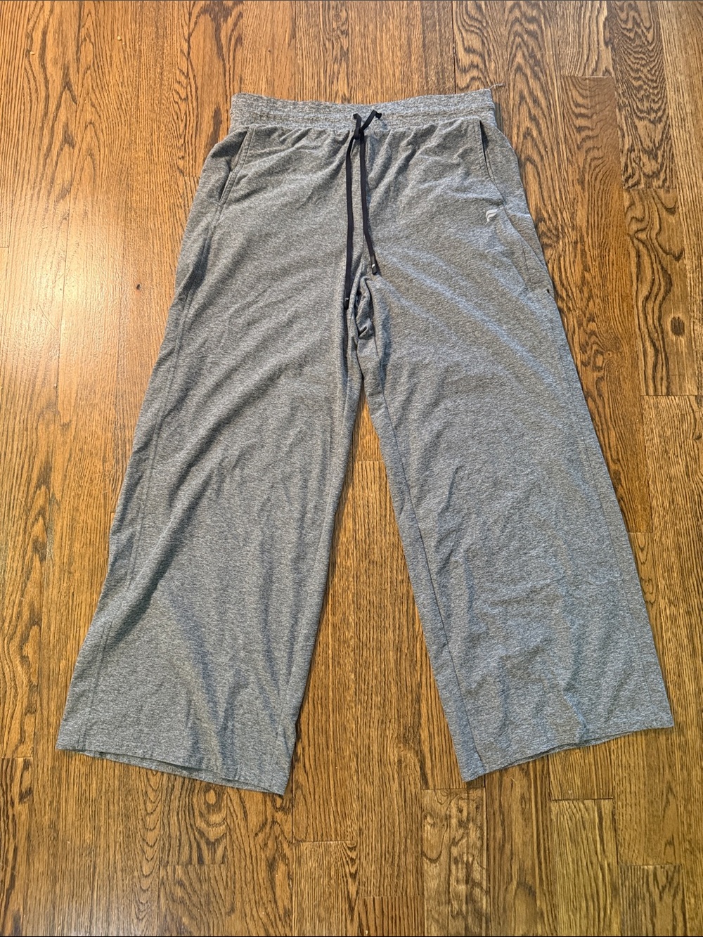 Fabletics Dark Grey Large Short Length Drawstring Soft Pants EUC